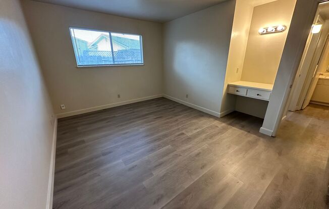 2 beds, 1 bath, 900 sqft, $1,725, Unit 1429