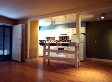 1 bed, 1 bath, 700 sqft, $1,100, Unit 02