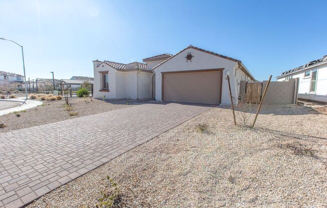5866 N 86 LN