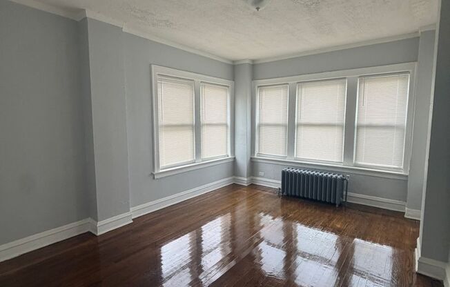 1 bed, 1 bath, 750 sqft, $930, Unit 201