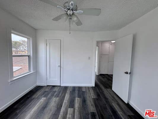 858 W 88 ST