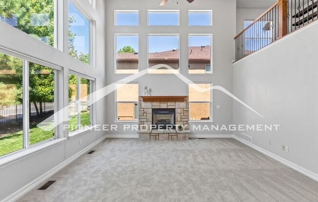 7436 CENTENNIAL GLN DR