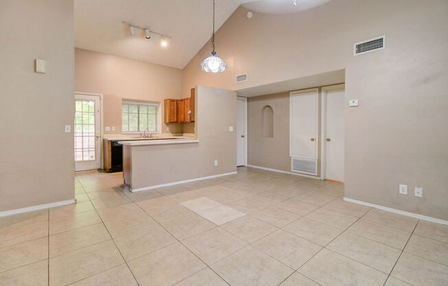 2 beds, 2 baths, 868 sqft, $1,500, Unit 1021