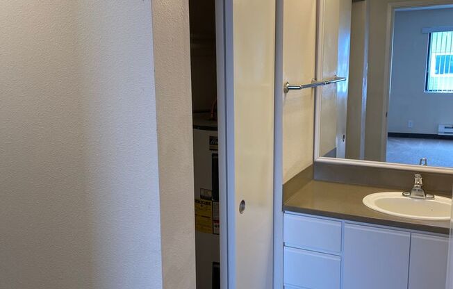 1 bed, 1 bath, 600 sqft, $1,695, Unit 524
