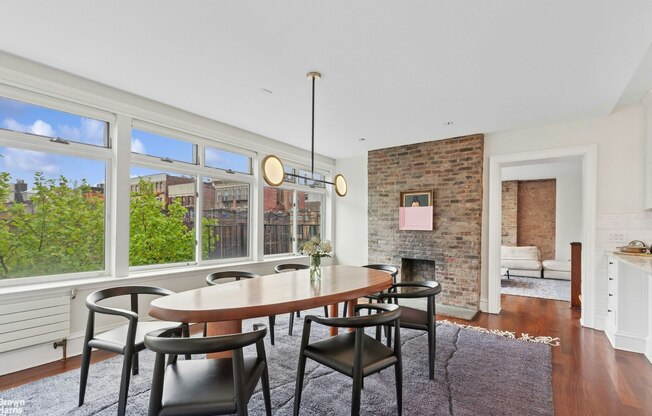 277 W 12 ST