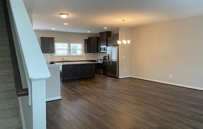 1012 Lathrop Lane - Bev Roberts Rentals & Property Managment