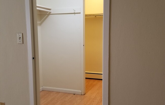 Studio, 1 bath, 580 sqft, $850, Unit 29-206