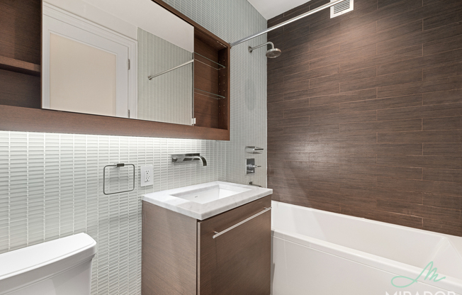 Studio, 1 bath, $4,300, Unit 7A