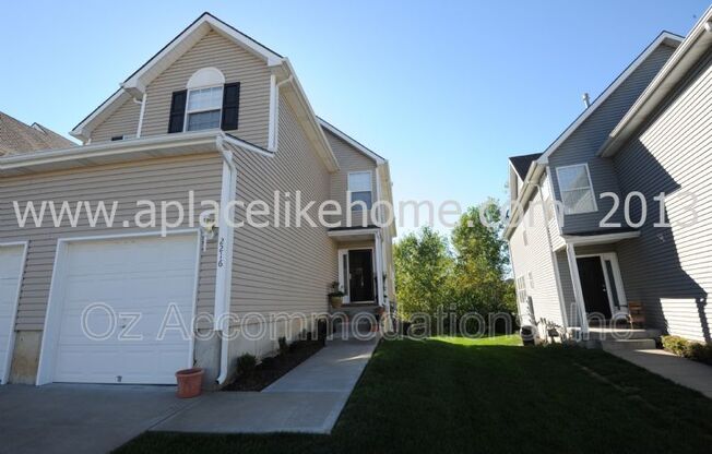 2216 SW RAMBLING VINE RD