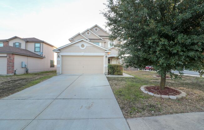 Beautiful and Elegant 3/BR 2.5/BA Home in Georgetown!