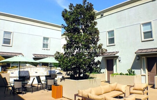 16674 Bellflower Blvd.