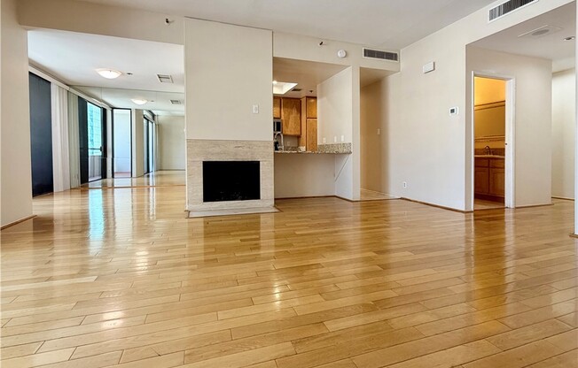 2 beds, 2.5 baths, 1,602 sqft, $4,200, Unit 1508