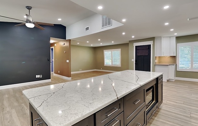 3019 AUTUMNWOOD TRL
