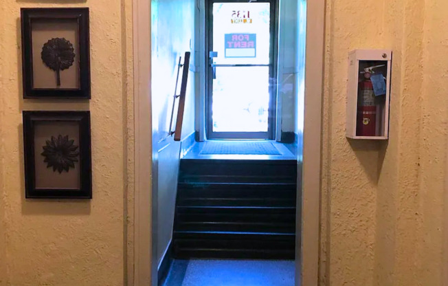 Sheri-Lunt Beachside Apts