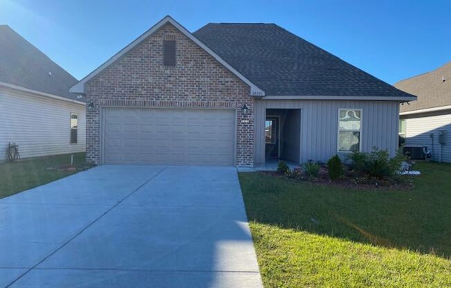 Stunning 3 bedroom 2 bath home in Baton Rouge