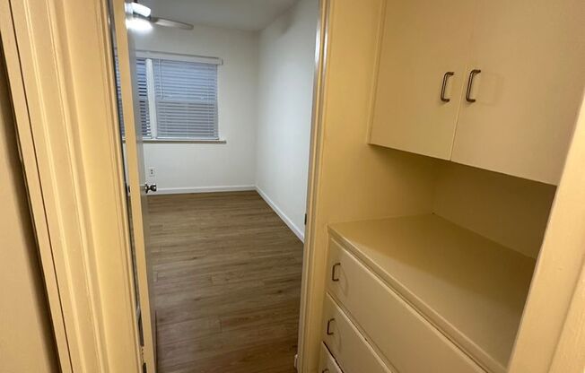 1 bed, 1 bath, $1,895, Unit 4320