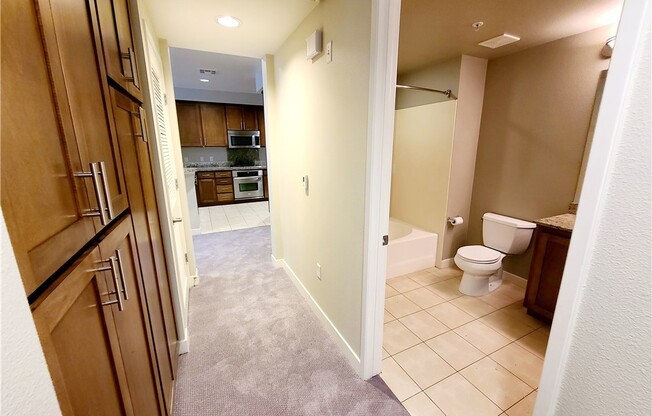 2 beds, 2 baths, 1,050 sqft, $3,100, Unit 402