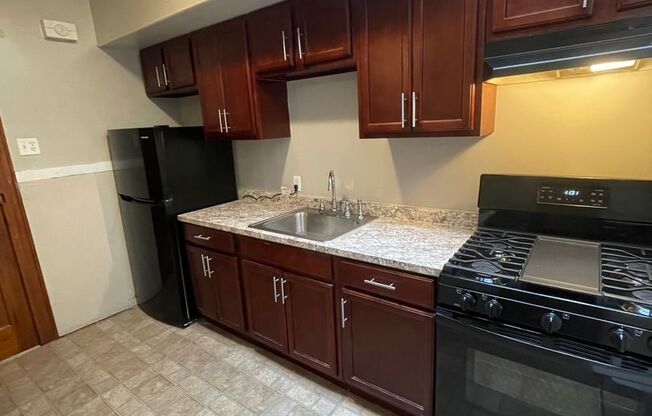 1 bed, 1 bath, $825, Unit 794 #3