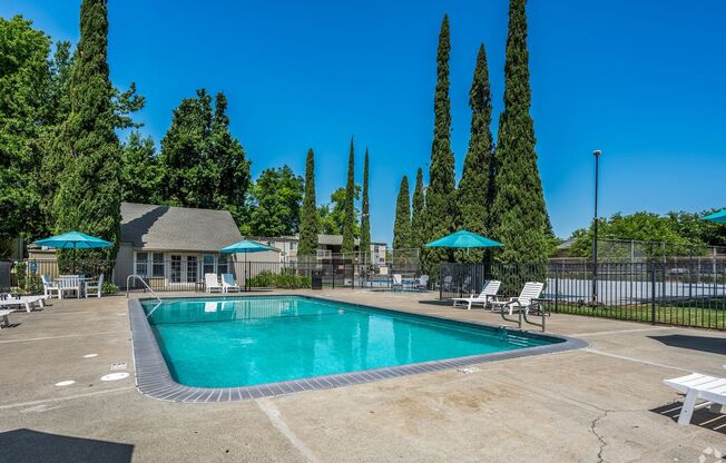 2 beds, 1 bath, 861 sqft, $1,695, Unit 23