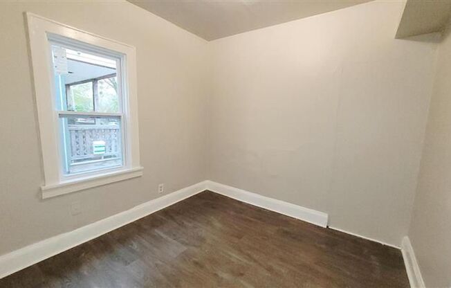 2491 S 7 ST