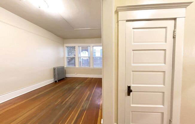 Studio, 1 bath, 390 sqft, $1,395, Unit H