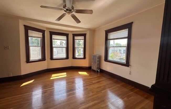 1 bed, 1 bath, $2,100, Unit 100