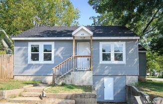 Charming Two-Bedroom, One-Bathroom Rental Home in the Heart of Woodland Heights!