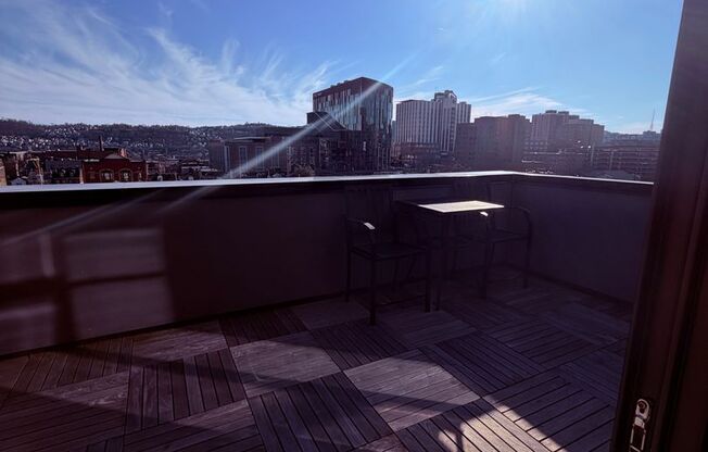 1 bed, 1 bath, 635 sqft, $1,900, Unit Unit 502