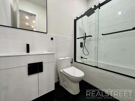 24 MARCONI PL