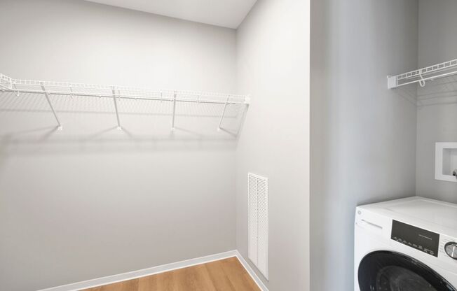 1 bed, 1 bath, 635 sqft, $1,375, Unit 1409