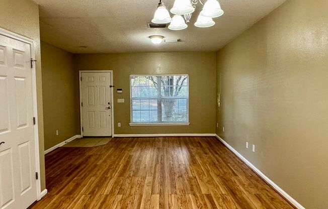 Nice Town home style condo for rent in Bartram park!