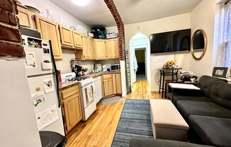 28 MYRTLE ST