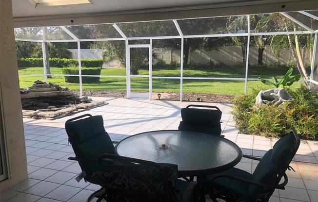 1452 QUAIL LK DR