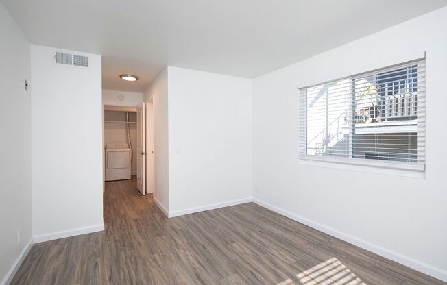 2 beds, 2 baths, 930 sqft, $2,895, Unit 301