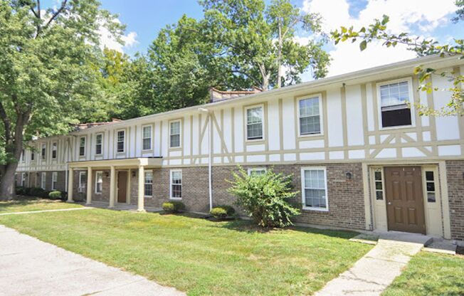 Eleven Oaks Apartments