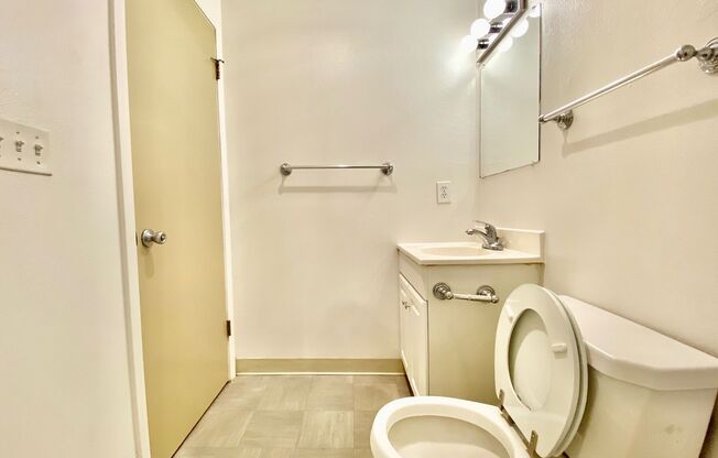 1 bed, 1 bath, 550 sqft, $1,550, Unit 202