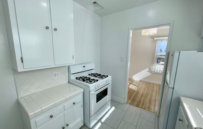 1 bed, 1 bath, $2,195, Unit 10382