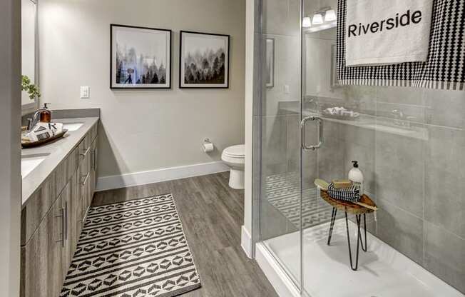 Modern Bathroom at Arise Riverside, Austin
