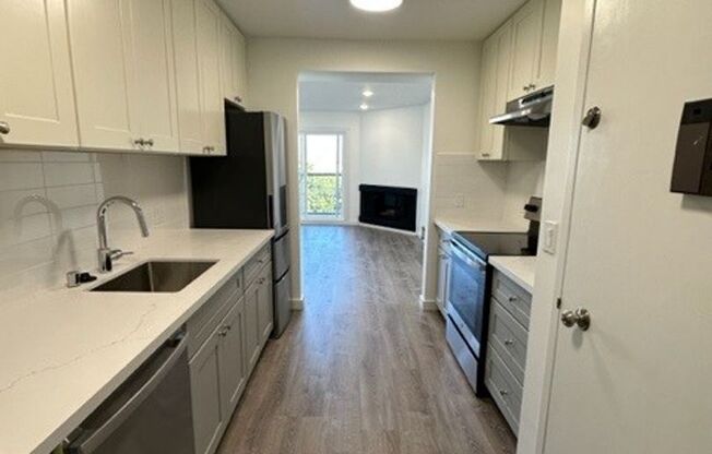 2 beds, 1 bath, $3,650, Unit 103