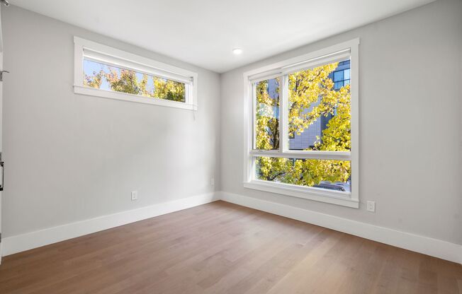 2 beds, 1 bath, 940 sqft, $3,600, Unit 305