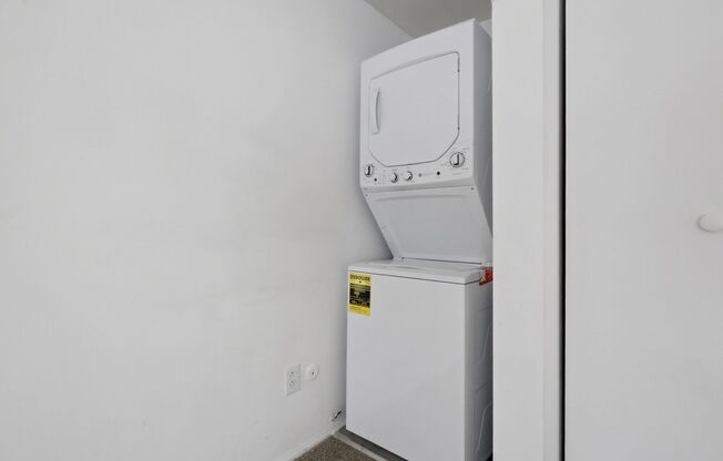 1 bed, 1 bath, 590 sqft, $1,395, Unit 315