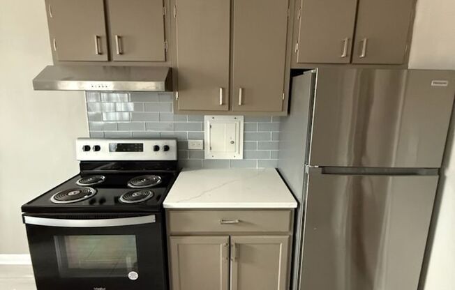 2420 30 W 183 ST 
