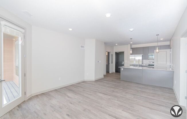 2 beds, 2 baths, 1,043 sqft, $1,665, Unit YH-3042