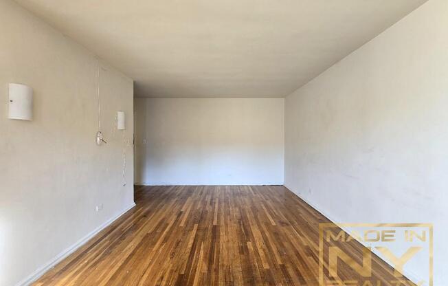 1 bed, 1 bath, $2,395, Unit 4B