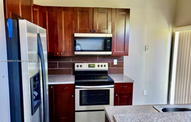 19030 NW 54 AVE