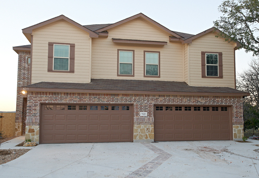 Luxury 3 Bedroom Townhome Located Near South Texas Medical Center, San Antonio, Texas!