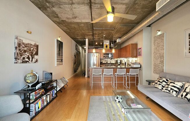Studio, 1 bath, 660 sqft, $2,700, Unit 609