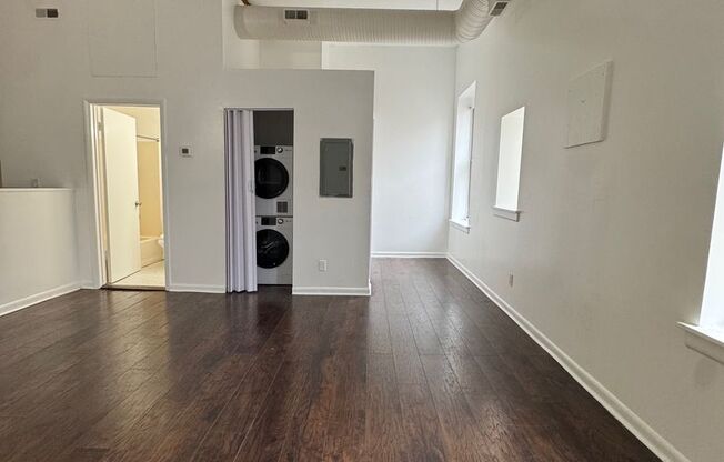 Studio, 1 bath, 600 sqft, $1,050, Unit 308