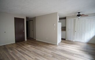 2 beds, 1 bath, $1,465, Unit 3942