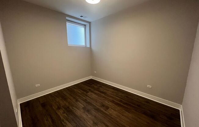 4 beds, 2.5 baths, 1,500 sqft, $4,900, Unit 927-104